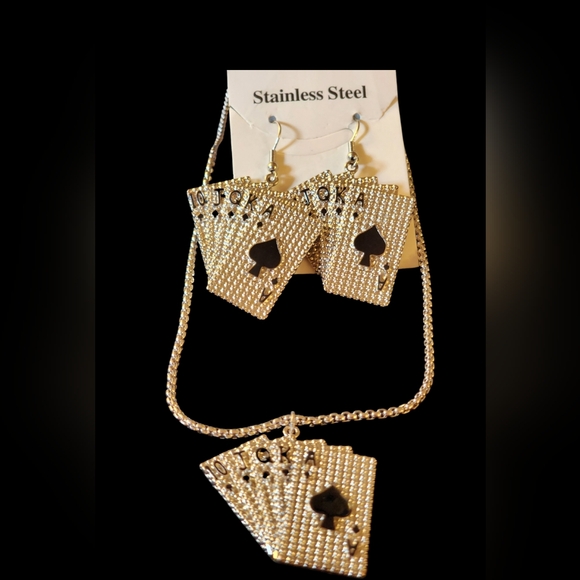 Gold Playing Card Jewelry Set - Picture 4 of 14